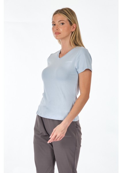 V Yaka Regular Fit Açık Mavi Kadın T-Shirt 2SCT1323FX