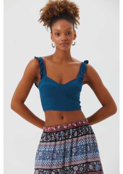 Kalp Yaka Fırfırlı Askılı Crop Bluz