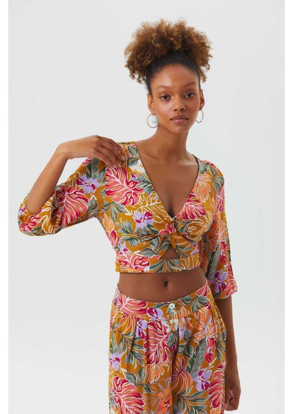 Düğüm Detaylı Pencereli Bohem Crop Bluz