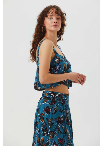 Kare Yaka Kalın Askılı Crop Bluz modelleri