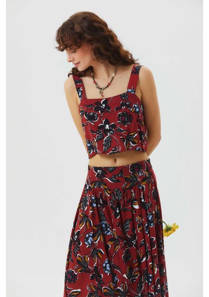 Kare Yaka Kalın Askılı Crop Bluz fiyatları