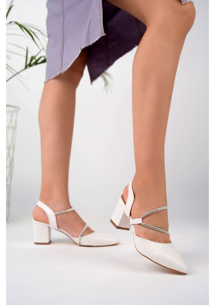 Sivri Kalıp Biyesi Taşlı Beyaz Kadın Stiletto fiyatları