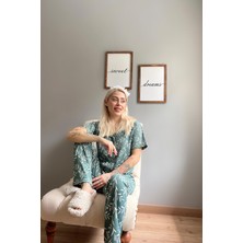 Pijama Evi Yeşil Zeytin Dalı Desenli Örme Önden Düğmeli Kısa Kol Kadın Pijama