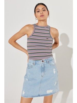 Lee Slim Fit Dar Kesim Bisiklet Yaka Kısa Kollu Renkli Esnek Tişört