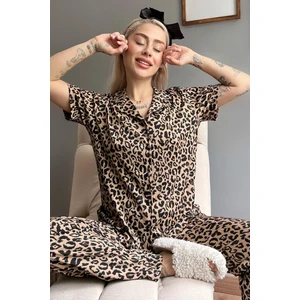 Pijama Evi Leopar Desenli Örme Önden Düğmeli Kısa Kol Kadın Pijama