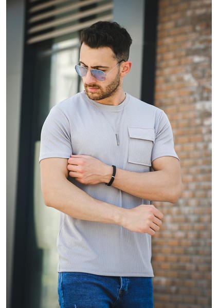 Mela Kolye Hediyeli Tek Cep Slim Fit Likralı Erkek Tshirt modelleri