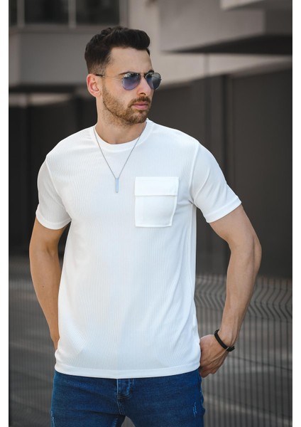 Mela Kolye Hediyeli Tek Cep Slim Fit Likralı Erkek Tshirt