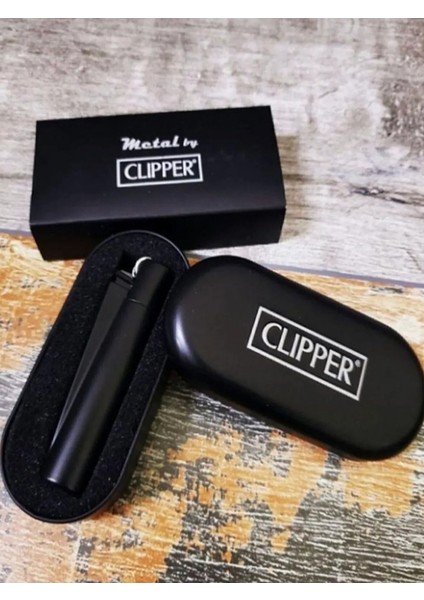 Clipper Siyah Demirli Kutulu Çakmak