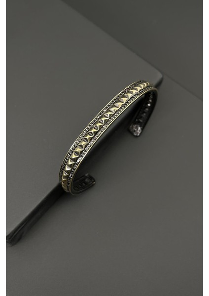 Piramit Model Zirkon Taşlı Eskitme Renkli Erkek Bileklik FRJ11472-1572-B3