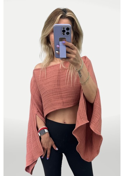 Kolları Yırtmaçlı Crop Top