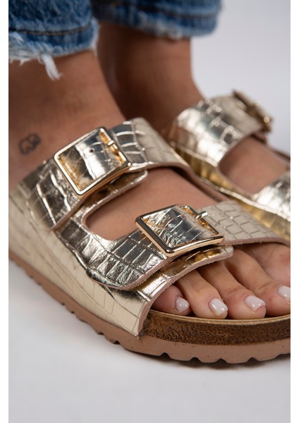 Croco Kadın Hakiki Deri Çift Tokalı Crocodile Gold Terlik fırsatları