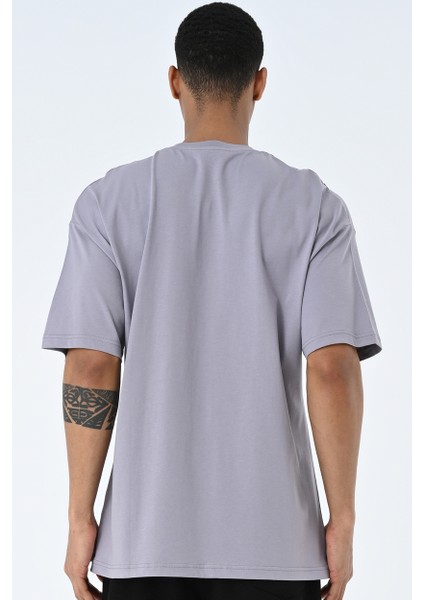 Basic Erkek Bisiklet Yaka Oversize Kalıp Kısa Kollu T-Shirt
