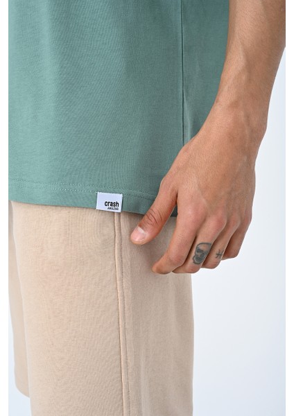 Basic Erkek Bisiklet Yaka Oversize Kalıp Kısa Kollu T-Shirt fırsatları