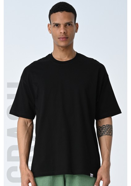 Basic Erkek Bisiklet Yaka Oversize Kalıp Kısa Kollu T-Shirt