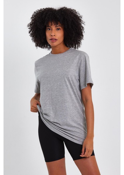 Bisiklet Yaka Comfort Kalıplı T-Shirt (E22-71902) modelleri