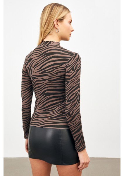 Kadın Kahve Zebra Desenli Uzun Kol Body fırsatları