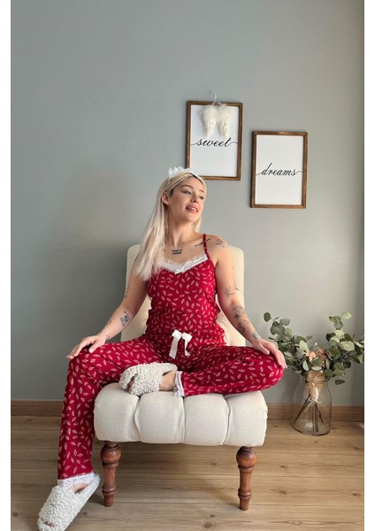 Kırmızı Yaprak Dantelli Ip Askılı Örme Kadın Pijama Takımı