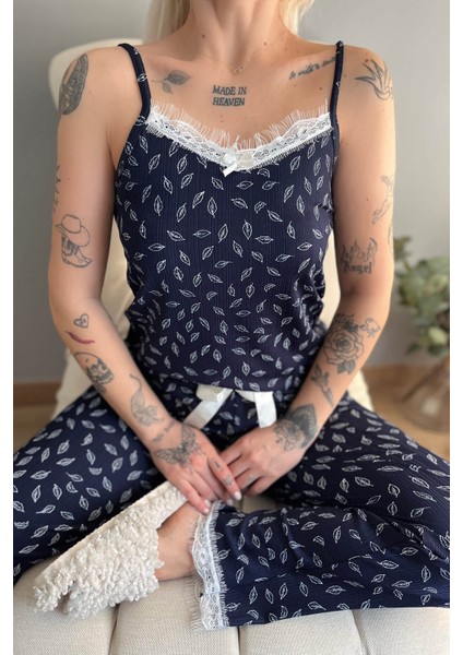 Lacivert Yaprak Dantelli Ip Askılı Örme Kadın Pijama Takımı