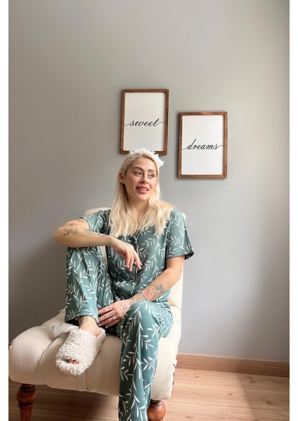 Yeşil Zeytin Dalı Desenli Örme Önden Düğmeli Kısa Kol Kadın Pijama fırsatları