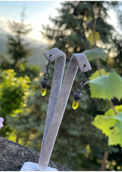 Sarı Zirkon Taşlı Oksitli Gümüş Kazaziye Otantik Tarzda Sallantılı Küpe fiyatları