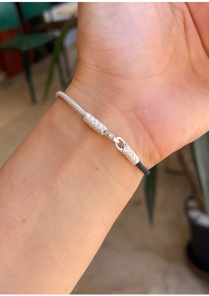 Gemici Düğümü Siyah Beyaz Kazaziye Bileklik modelleri