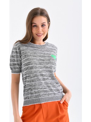 Parkkaron Gri Çizgili Yeşil Kalp Detaylı Kadın Triko