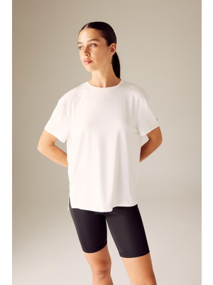 DeFactoFit Comfort Fit Bisiklet Yaka Sporcu Kısa Kollu Tişört A2429AX23SM