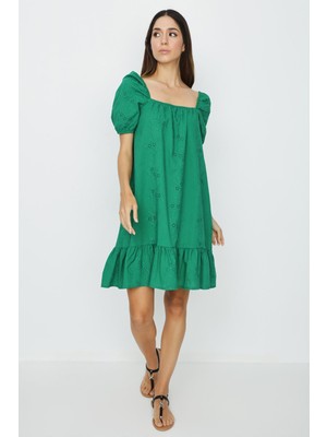 Select Moda Kadın Balon Kollu Brode Elbise