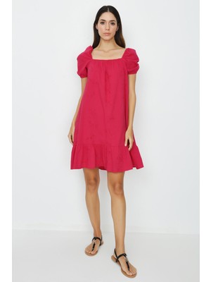 Select Moda Kadın Balon Kollu Brode Elbise