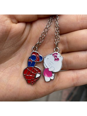 Herşey Nota Hello Kitty ve Spider-Man Çift Kolye