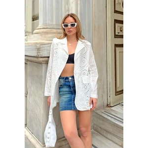 Cng Moda Beyaz Fisto Işlemeli Blazer Kadın Ceket