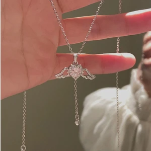 Kadın Çelik Gümüş Zirkon Taşlı Kanatları Hareket Edebilen Sevgi Meleği Kolye