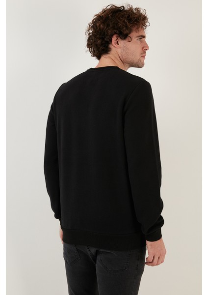 Pamuklu Regular Fit Bisiklet Yaka Sweat Erkek Sweat 5905041 fırsatları