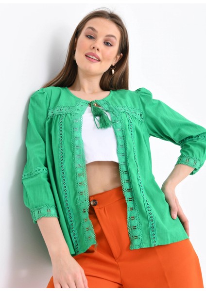 Yeşil Renk Önden Bağlama Detaylı Bluz