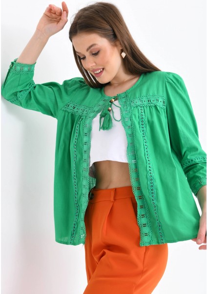 Yeşil Renk Önden Bağlama Detaylı Bluz fırsatları