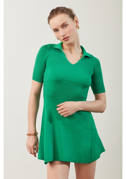 Polo Yaka Volanlı Yeşil Elbise
