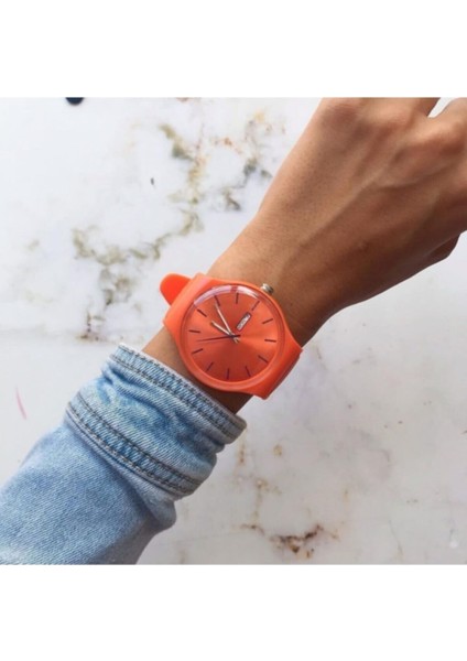 Ozel Sport Collection Unisex Turuncu Silikon Kordon Kol Saati