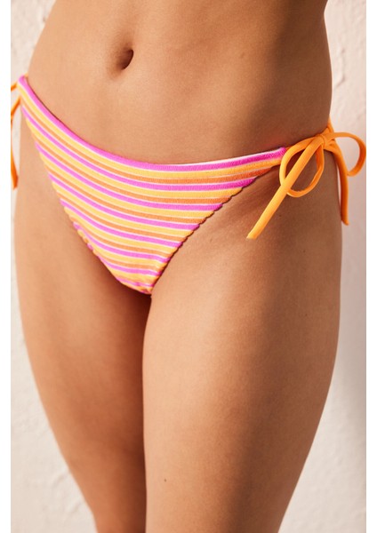 Ribera Önü Çizgili Bikini Altı