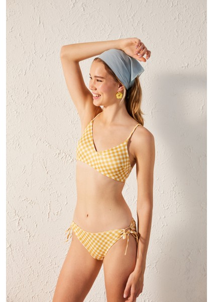 Naya Bikini Üstü