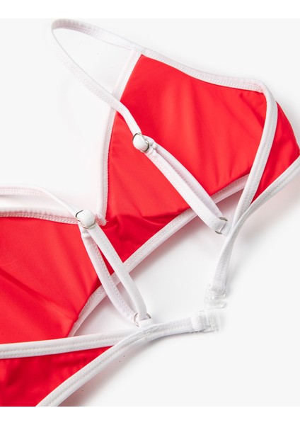 Üçgen Bikini Üstü Biye Detaylı Kaplı