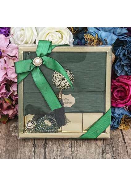 Hediyelik Şantuk Kese Yasin, Madlen Çikolata, Kristal Tesbihli Gold Kutulu Set Yeşil