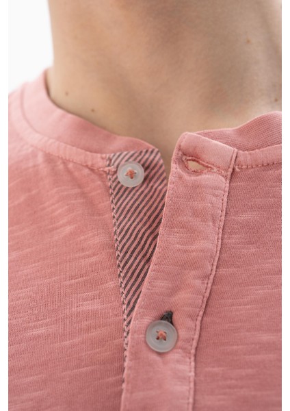 Erkek Regular Fit Parça Boyama Bisiklet Yaka Tişört Y25344490001 fırsatları