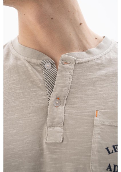 Erkek Regular Fit Parça Boyama Bisiklet Yaka Tişört Y25344490001
