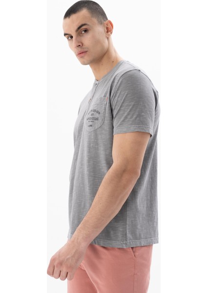 Erkek Regular Fit Parça Boyama Bisiklet Yaka Tişört Y25344490001 fırsatları