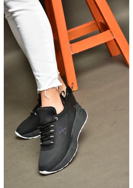 P848531504 Siyah/beyaz Kumaş Kadın Spor Ayakkabı fiyatları