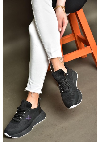 P848531504 Siyah/beyaz Kumaş Kadın Spor Ayakkabı modelleri