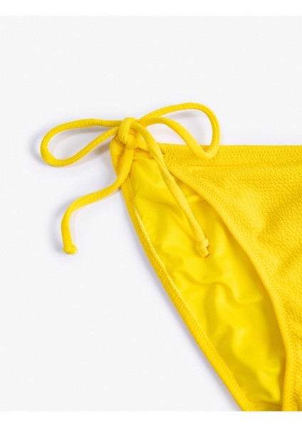 Basic Bikini Altı Yanları Bağlama Detaylı Dokulu Normal Bel