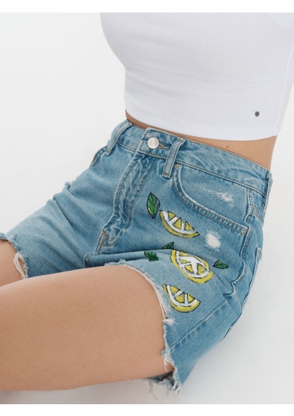Regular Fit Bayan Şort fırsatları