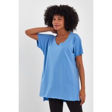 Amazing Crash Kadın V Yaka Yırtmaçlı Oversize Basic Tişört