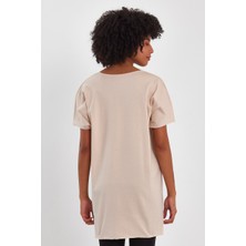 Amazing Crash Kadın V Yaka Yırtmaçlı Oversize Basic Tişört